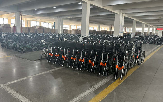 Proveedor de silla de ruedas eléctrico