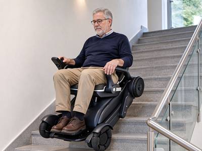 Qu'est-ce qu'un robot intelligent de mobilit&eacute; en fauteuil roulant qui monte les escaliers&nbsp;?